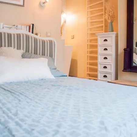 Apartment Nice Apt With View Near Square Jules Ferry *